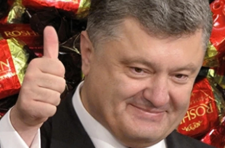  Зеленского попросили ввести санкции против конфет Порошенко