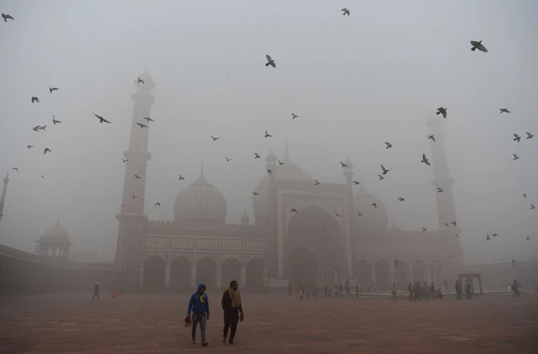 Un nor gros de fum a cuprins capitala Indiei