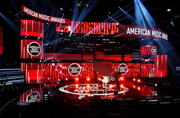 American Music Awards: cine sunt marii cîștigători ai anului 2021