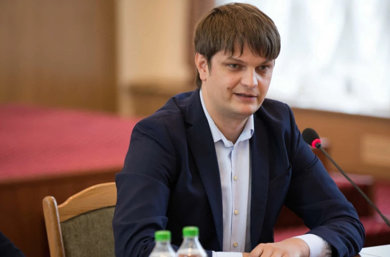 Andrei Spînu publică ordinul privind stabilirea tarifelor pentru transport rutier