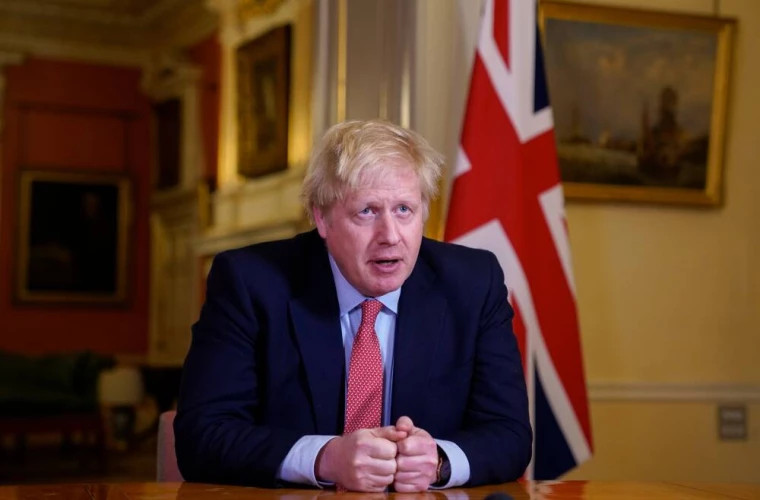 Boris Johnson, în centrul unui nou scandal după ce a fost publicată o nouă fotografie cu acesta încălcînd lockdown