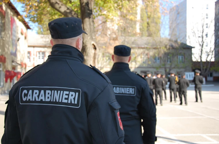 Minoră de 13 ani, căutată de 10 zile, găsită de carabinieri