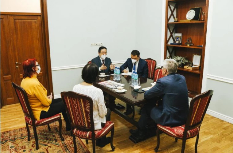 Președintele Comitetului Național Olimpic și Sportiv s-a întâlnit cu Ambasadorul Chinei în R. Moldova