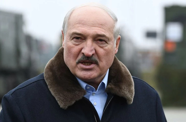 Лукашенко призвал &quot;международных жуликов&quot; заканчивать с пандемией