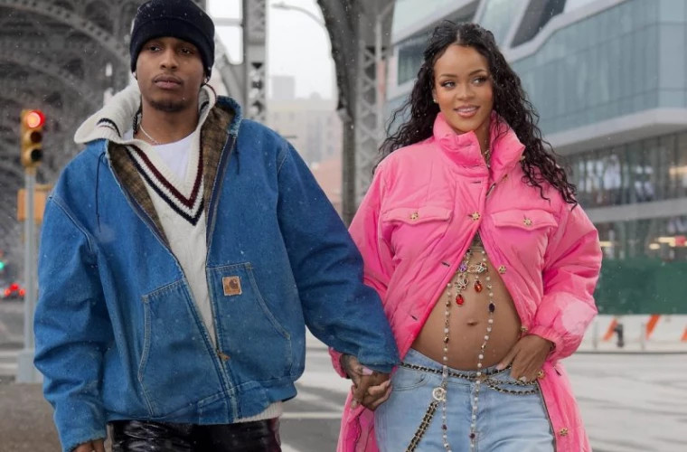 Rihanna este grăvidă! Modul inedit prin care a făcut anunțul alături de A$AP Rocky