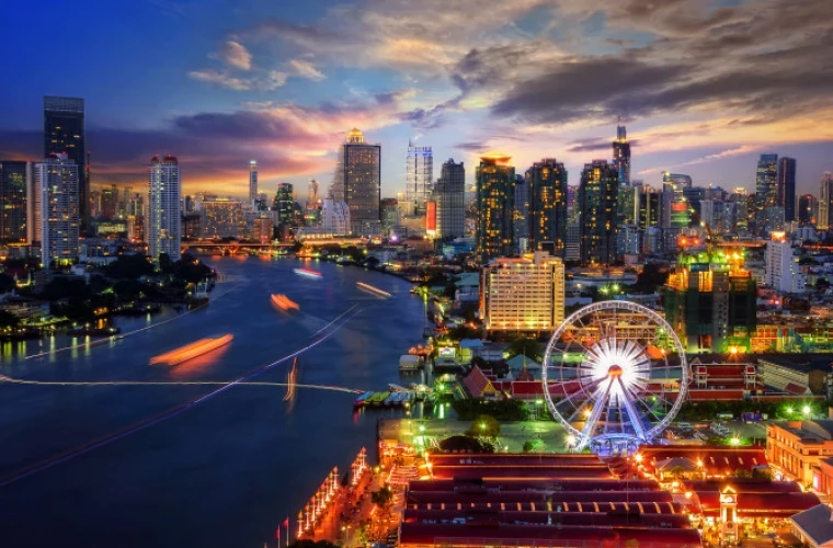 Столица Тайланда теперь носит другое название