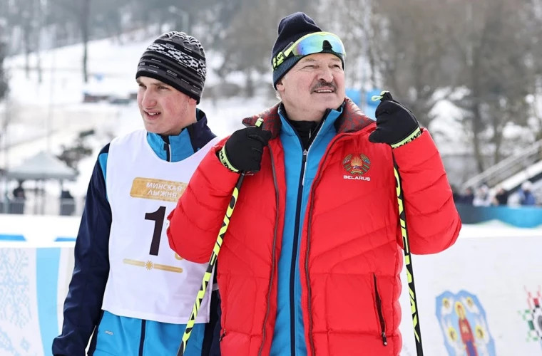 Кадры с Лукашенко на «Минской лыжне-2022» попали в Сеть