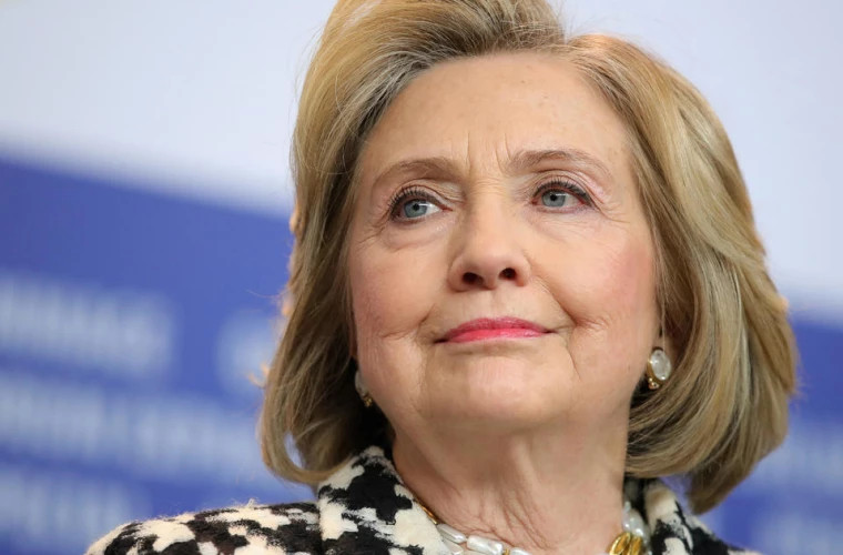 Хиллари Клинтон сообщила о заражении коронавирусом