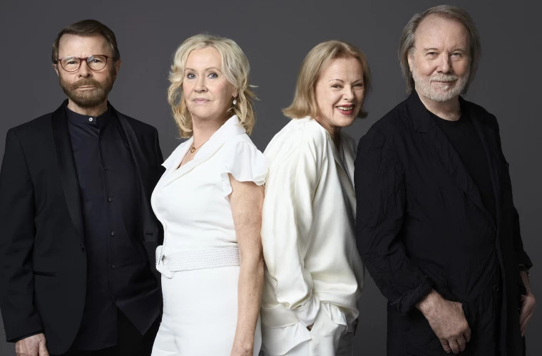 Участники ABBA получили государственную награду Швеции