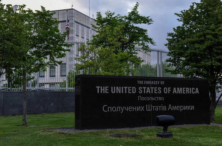 WSJ: США рассматривают возможность отправки спецназа для охраны посольства в Киеве