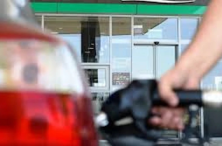 Венгрия ограничила продажу бензина иностранцам по льготным ценам