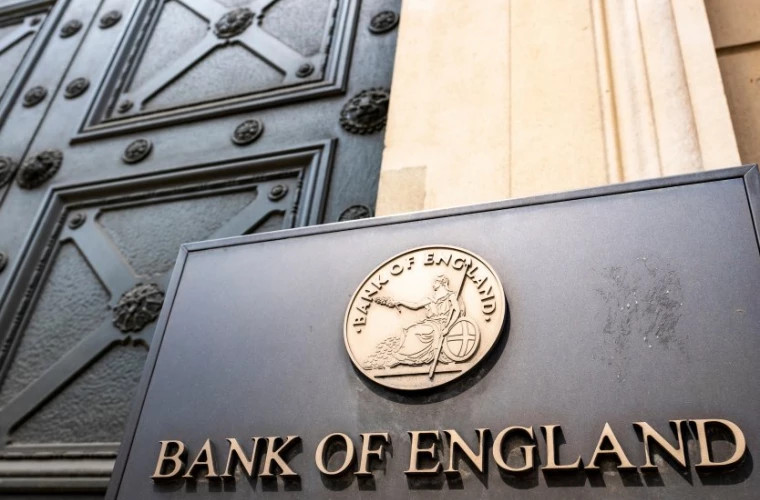 Банк Англии ожидаемо повысил ставку максимальным за 27 лет шагом