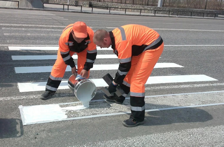 Primăria Chișinău a procurat utilaj nou pentru aplicarea marcajului rutier