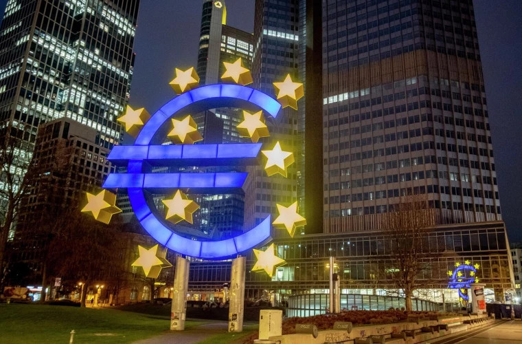 Economiştii avertizează că o recesiune în zona euro este aproape inevitabilă