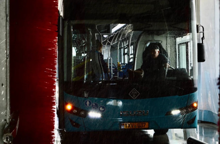 Cît de des sînt salubrizate și dezinfectate autobuzele din capitală 