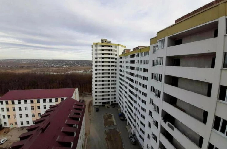 Mai mulți oameni de cultură din Moldova așteaptă apartamentele de 15 ani
