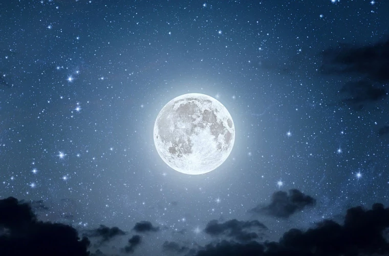 Лунный календарь на январь 2023: фазы Луны, благоприятные и неблагоприятные  дни