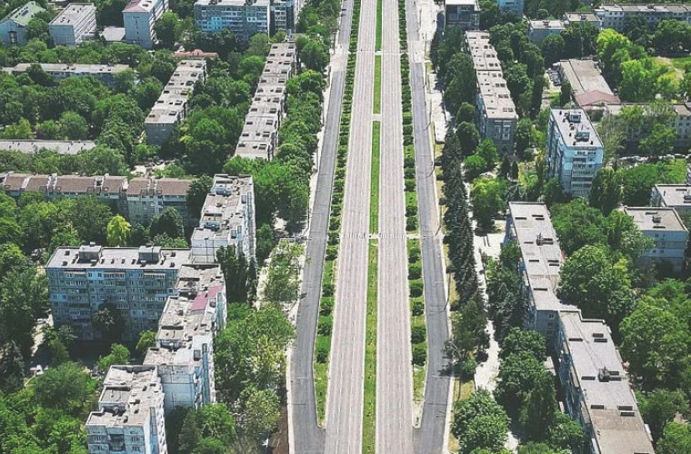 Cum arată de la înălţime bulevardul Dacia din Chișinău fără trafic