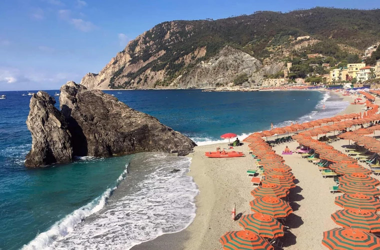 Plajele italiene limitează numărul turiștilor