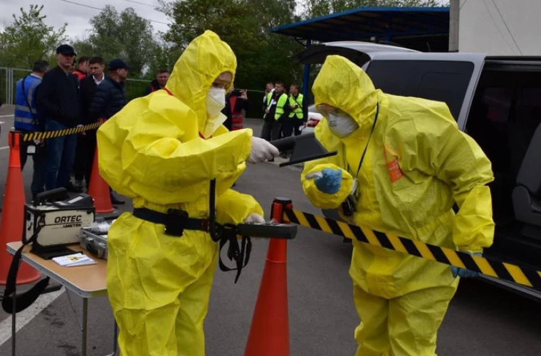 Funcționari vamali instruiți să detecteze materialele radioactive