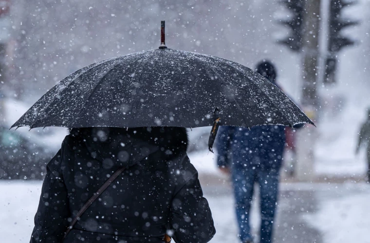 V Moldaviji zaradi sneženja in poledice izdano rumeno opozorilo