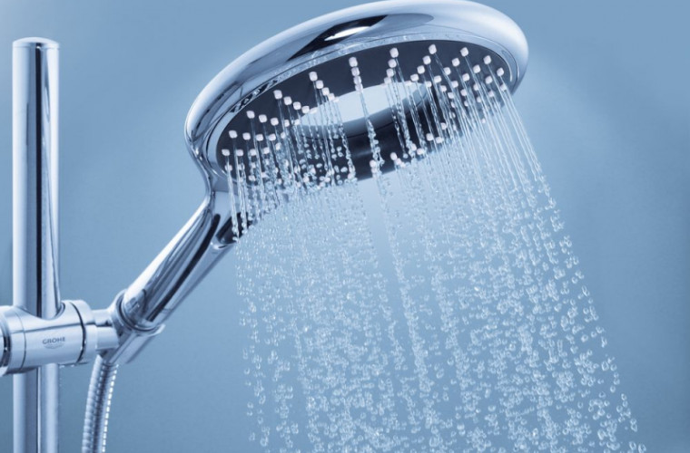 Dușul de tensiune înaltă economisește apa și energia