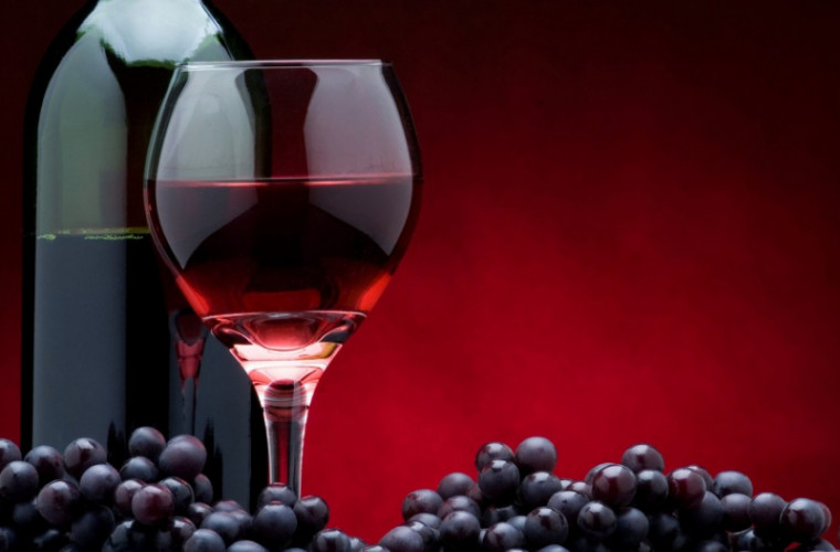 Cîte calorii are un pahar de vin?