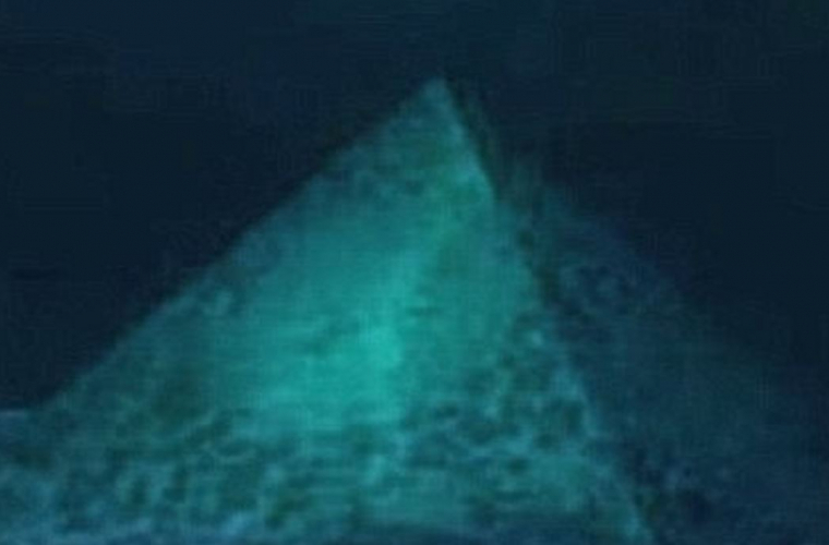 Пирамиды в океане