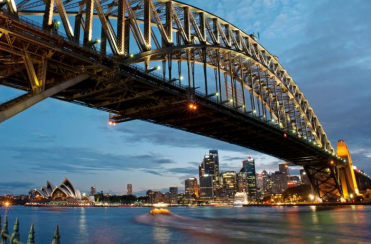 Australia nu va mai plăti taxele suplimentare la importurile de oţel şi aluminiu