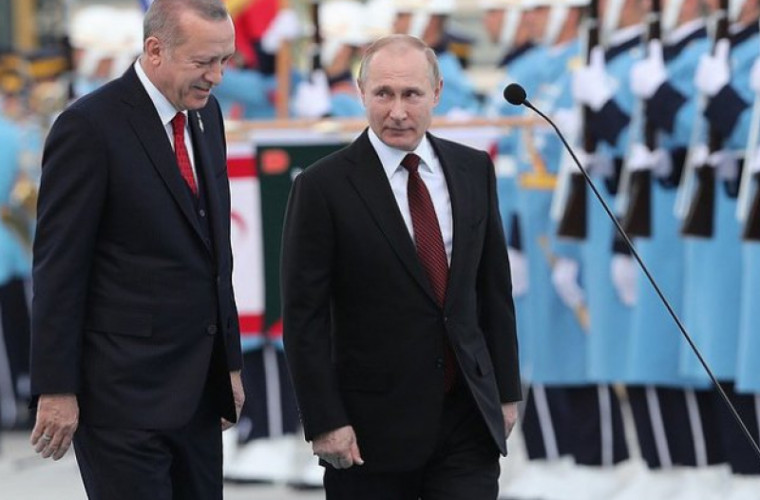 Erdogan "i-a suflat" frumoasa escortă a lui Putin (VIDEO)