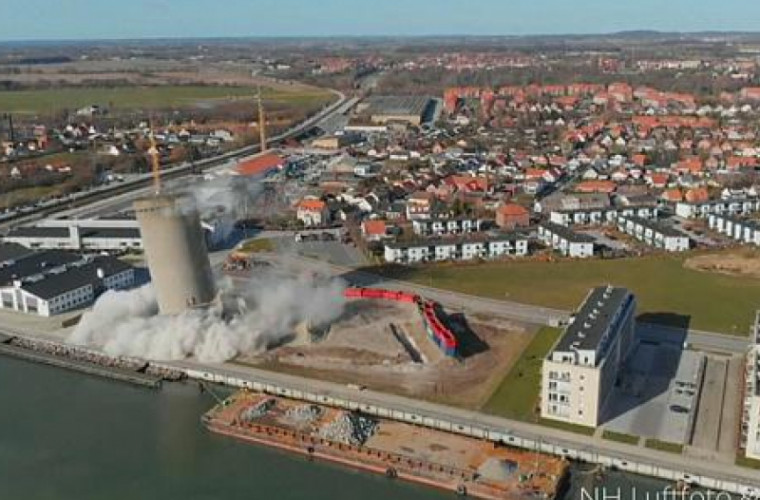 O clădire dărîmată din Danemarca, ar fi putut provoca un adevărat dezastru