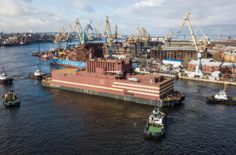 Rusia a creat prima centrală nucleară plutitoare