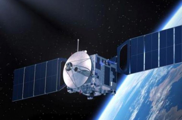 Chinezii au lansat un satelit care va orbita Luna