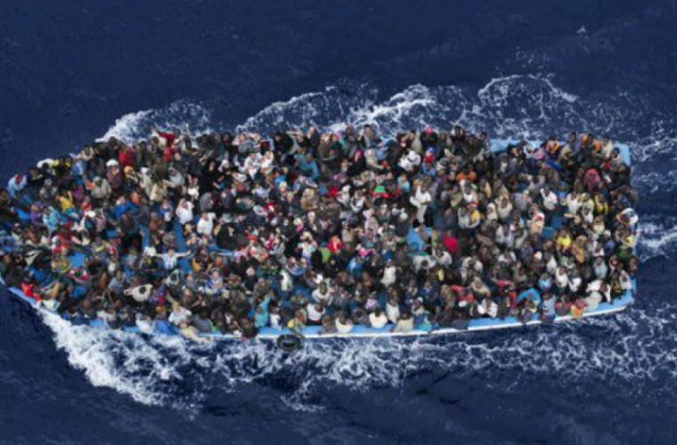 Italia refuză să mai primească imigranţi