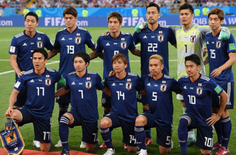 O lecție de bune maniere de la jucătorii de fotbal din Japonia (FOTO)