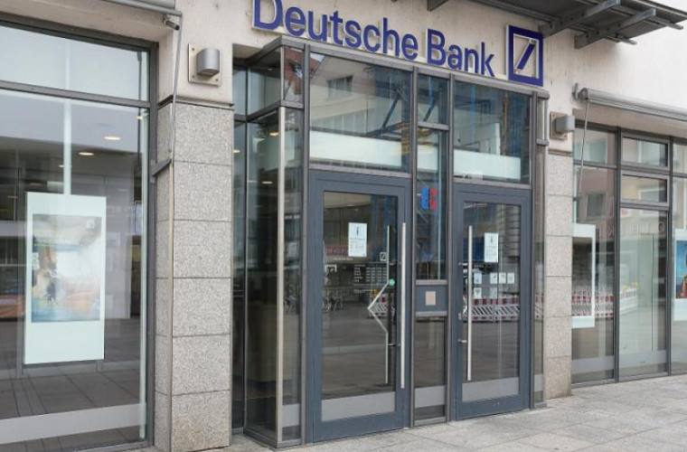 Cea mai mare bancă germană scoate din Marea Britanie active de sute de miliarde de euro
