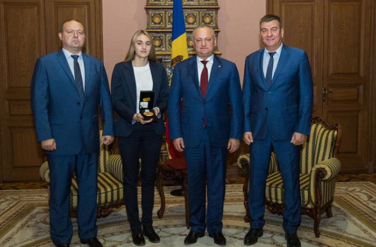 Campioana Tatiana Salcuțan a primit Diploma de Onoare a Președintelui