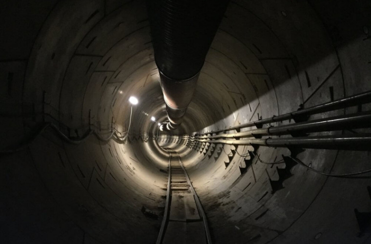 Compania lui Elon Musk a construit un tunel sub casele din Los Angeles