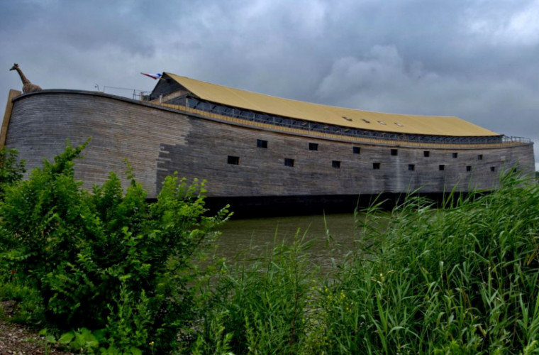 Un milionar a construit Arca lui Noe, vrea să o ducă în Israel, dar nu mai are bani