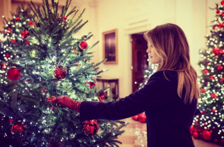 Melania Trump, criticată pentru decoraţiile de Crăciun