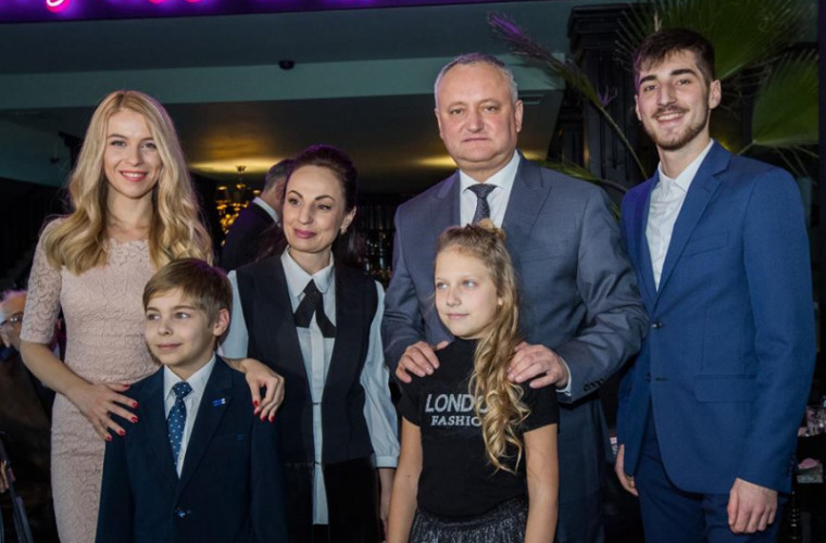 Igor Dodon i-a felicitat pe jucătorii de șah din Moldova