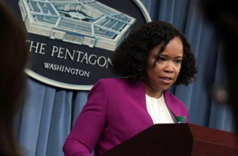 Purtătoarea de cuvînt a Pentagonului şi-a dat demisia