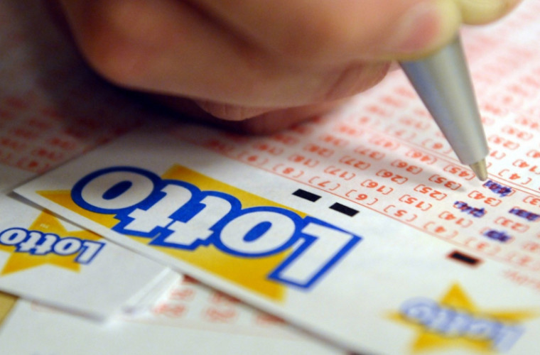 Suma uriașă cîștigată de un britanic la loterie, de Anul Nou