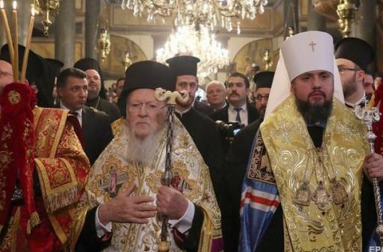 Patriarhul Bartolomeu a semnat Tomosul de autocefalie a Bisericii Ortodoxe Ucrainene