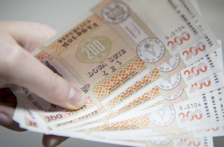 Moldovenii preferă să-şii păstrează banii în conturi bancare