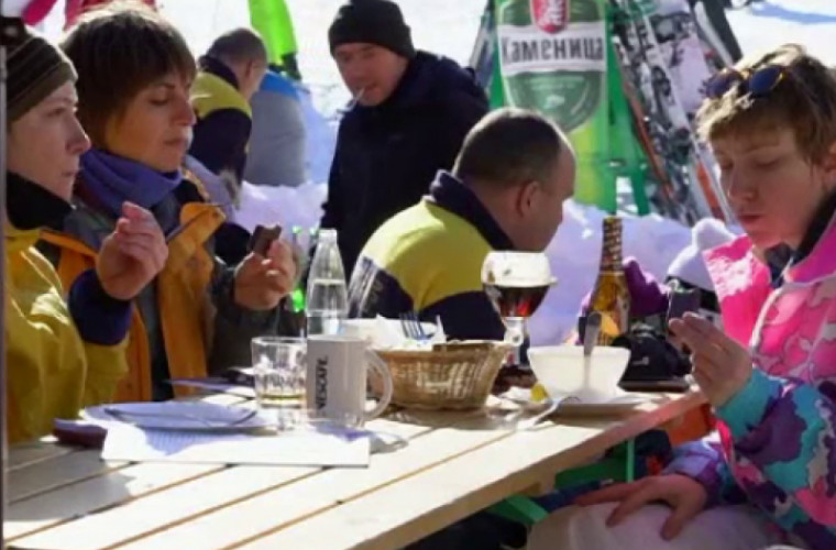 Folosirea vaselor din plastic, interzisă într-o stațiune de schi din Bulgaria