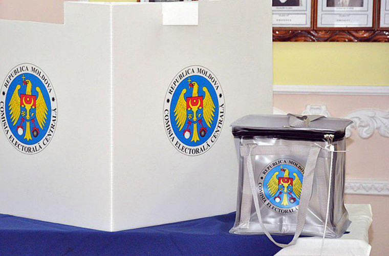 Dodon nu acceptă ideea de a interzice să voteze moldovenilor din afara ţării