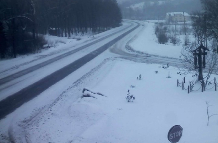 Ninge în Moldova! Cum se circulă pe traseele naţionale la această oră