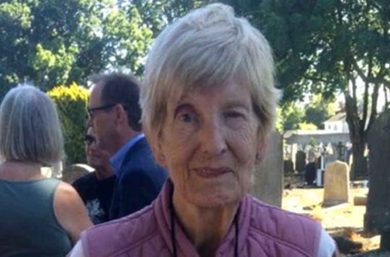 O femeie de 81 de ani și-a găsit mama biologică în viață