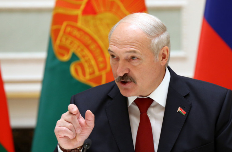 Lukaşenko a ordonat eliminarea din programele școlare "a tot ce e în plus"